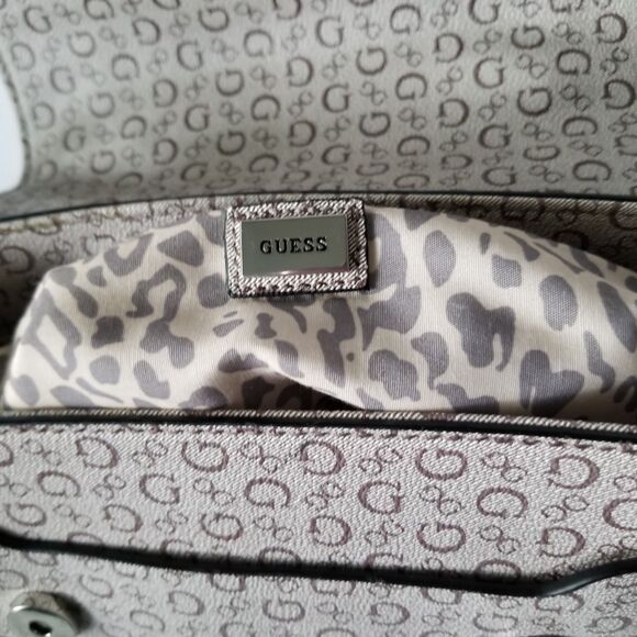 Guess Girlfriend Satchel Handbag - Picture 11 of 14